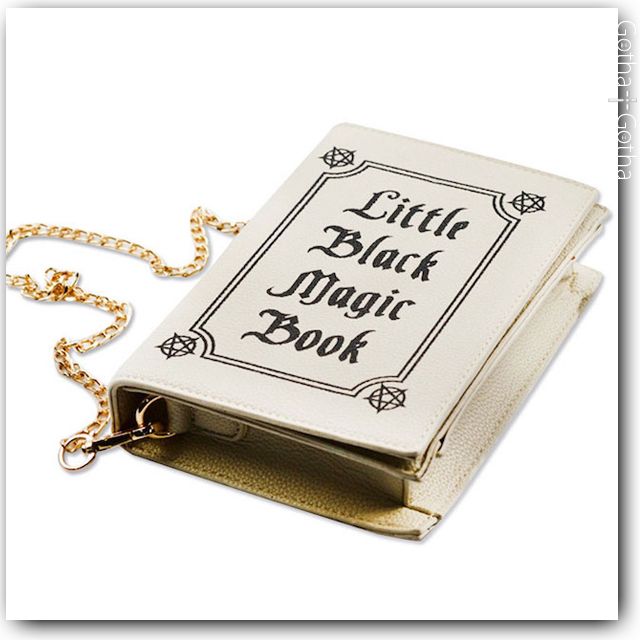 Hashtag 魔法書 Na Twitteru