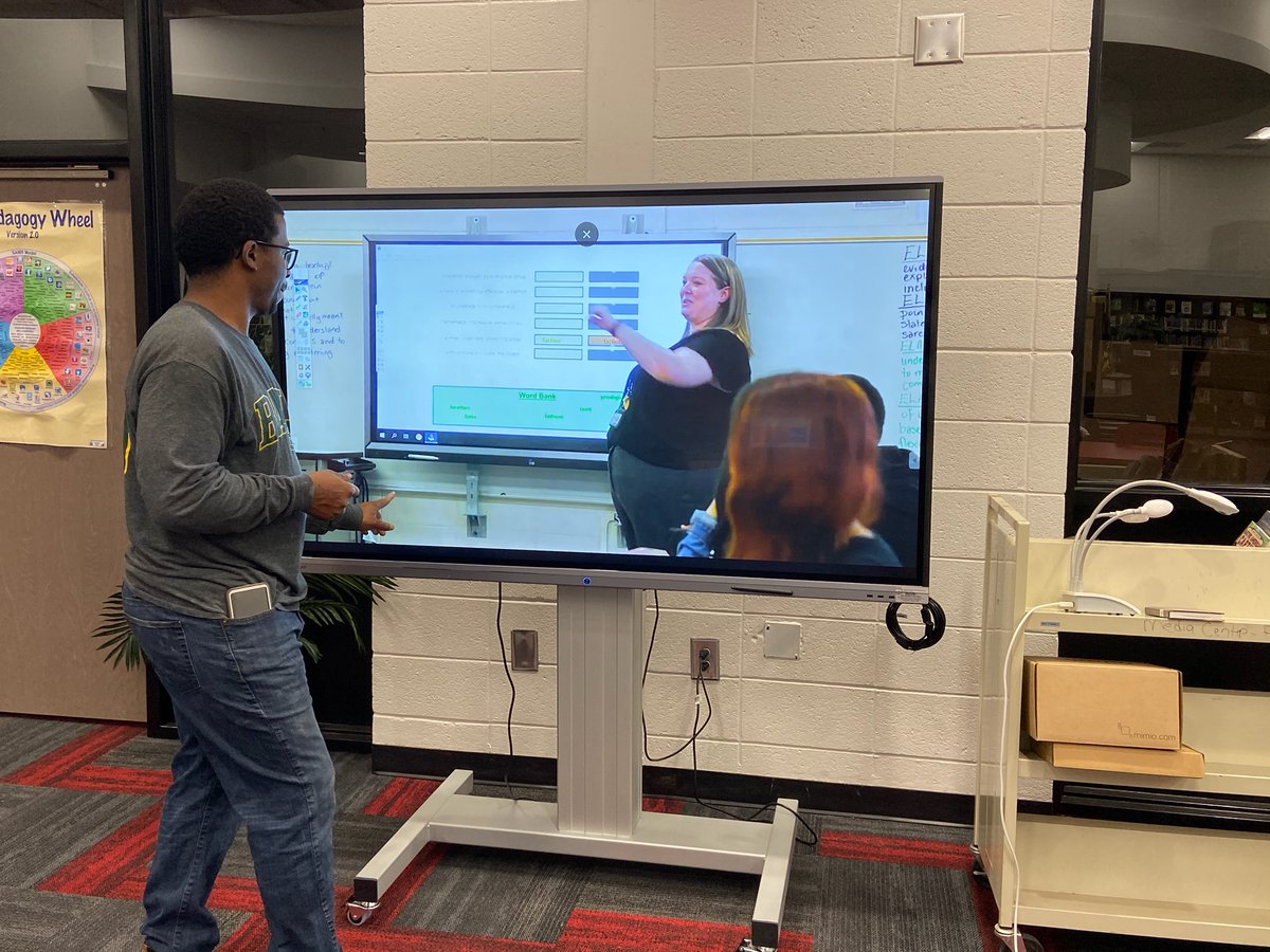 MimioInAction's tweet photo. Before Winter Break some teachers from #RiverdaleHS learned even more about their Digital Classroom Solutions and the #BoxlightIFP, #MimioPad, and #MimioView solutions. #edTech #MimioInAction #EosEdu @boxlightinc @CCPSNews @CCPSEdTech @MorceaseBeasley @iamAprilMayo @iAmRodSmith https://t.co/tDVHyrHAxP