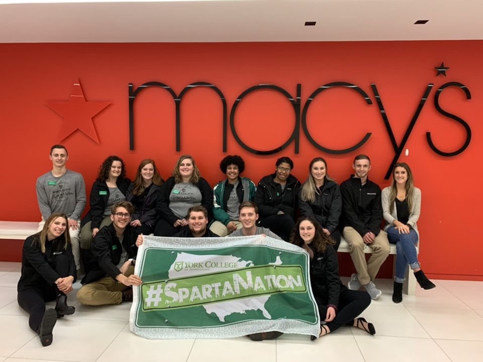 sar_rawrrr's tweet image. Thank you NYC! I had a blast meeting alumni and exploring the city 🍎.... Next stop - CT! #SpartaNation #YCPRoadcrew