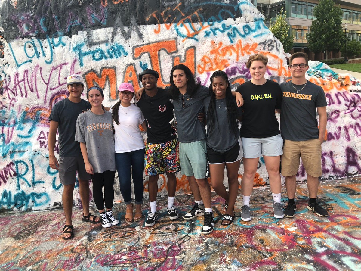 UTKMathCamp's tweet image. Summer 2020 Math Camp Counselor applications are LIVE! Check out the job description 👉shorturl.at/cis34. You can apply at the link here: 🔗shorturl.at/txzD7. Applications are due by February 1st!