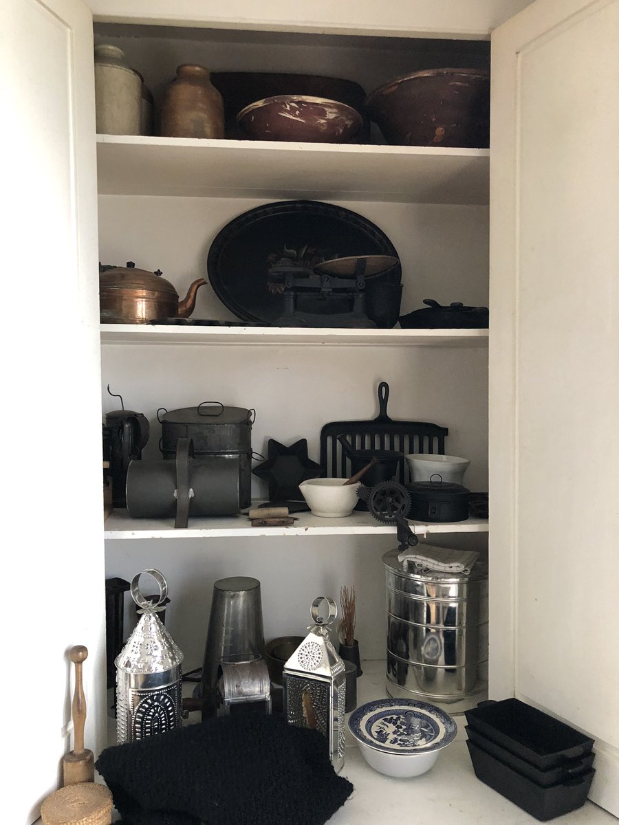 Lambs_Class's tweet photo. The kitchen. https://t.co/DtpzYySV6a