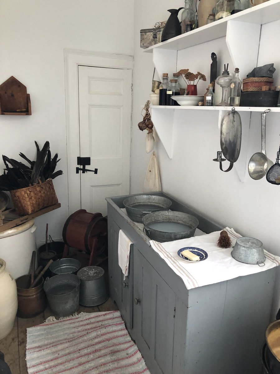 Lambs_Class's tweet photo. A place to do the dishes. https://t.co/n4IHlOthA3