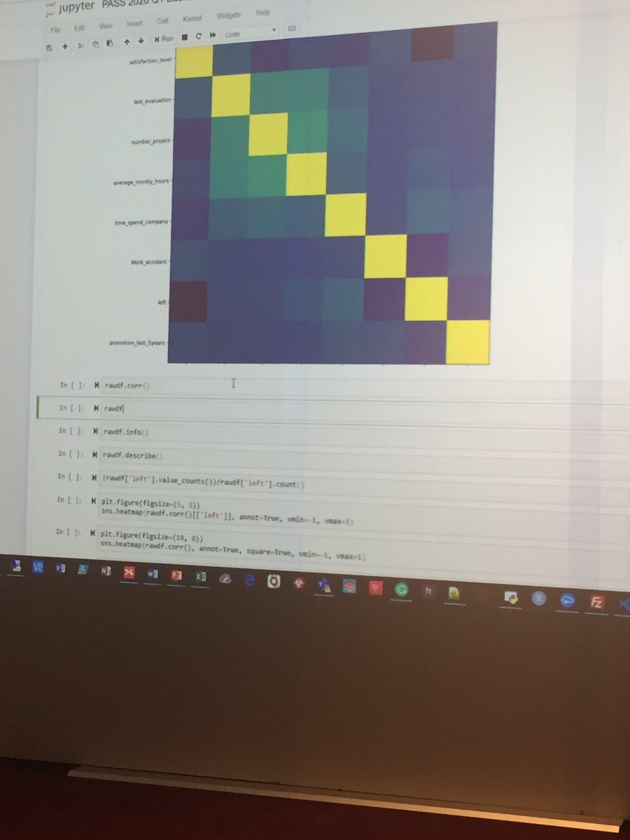 AnsgarJahns's tweet photo. Coole Idee. Stell dir nen Heimtrainer ins Homeoffice und warte ab bis die neuronalen Netze fertig sind #AI #ML #DL #Python #Schlichtheit des Problems 😰👍👍🍷 https://t.co/mFoHoSGHxz
