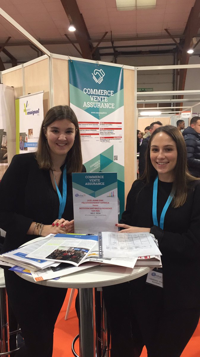 Paola_Villam's tweet photo. Le #btsci du #lyceejarennes présent au #salondeletudiant #renasup35 au #parcexpo https://t.co/M6Cqsl9Qlq