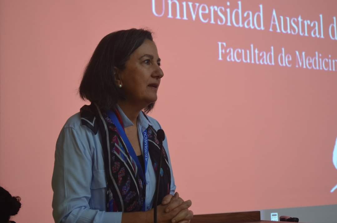 ASOFAMECH's tweet photo. En estos momentos, la Dra. May Chomali desarrolla la presentación "Relevancia de la formación en Salud Digital para los médicos del futuro", en el IV Congreso Anual de #ASOFAMECH, en la Universidad Austral en Valdivia. https://t.co/0ojA48iN3H