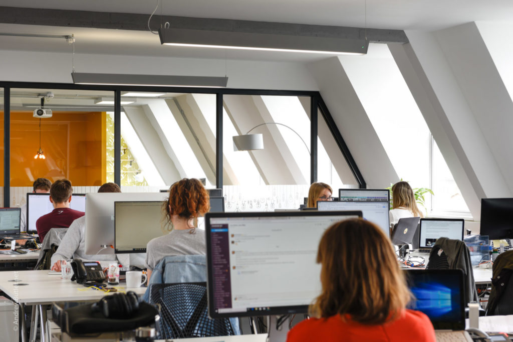 exetercleaning's tweet photo. If you would like to get in touch about having us as your contract cleaners, please get in touch through our website, phone or email.
#exetercleaning #cleaning #contractcleaners #smallbusinesses #exeterbusiness #officeexeter #happyemployees #cleanoffice #devonbusiness https://t.co/D1gUgfVWnp