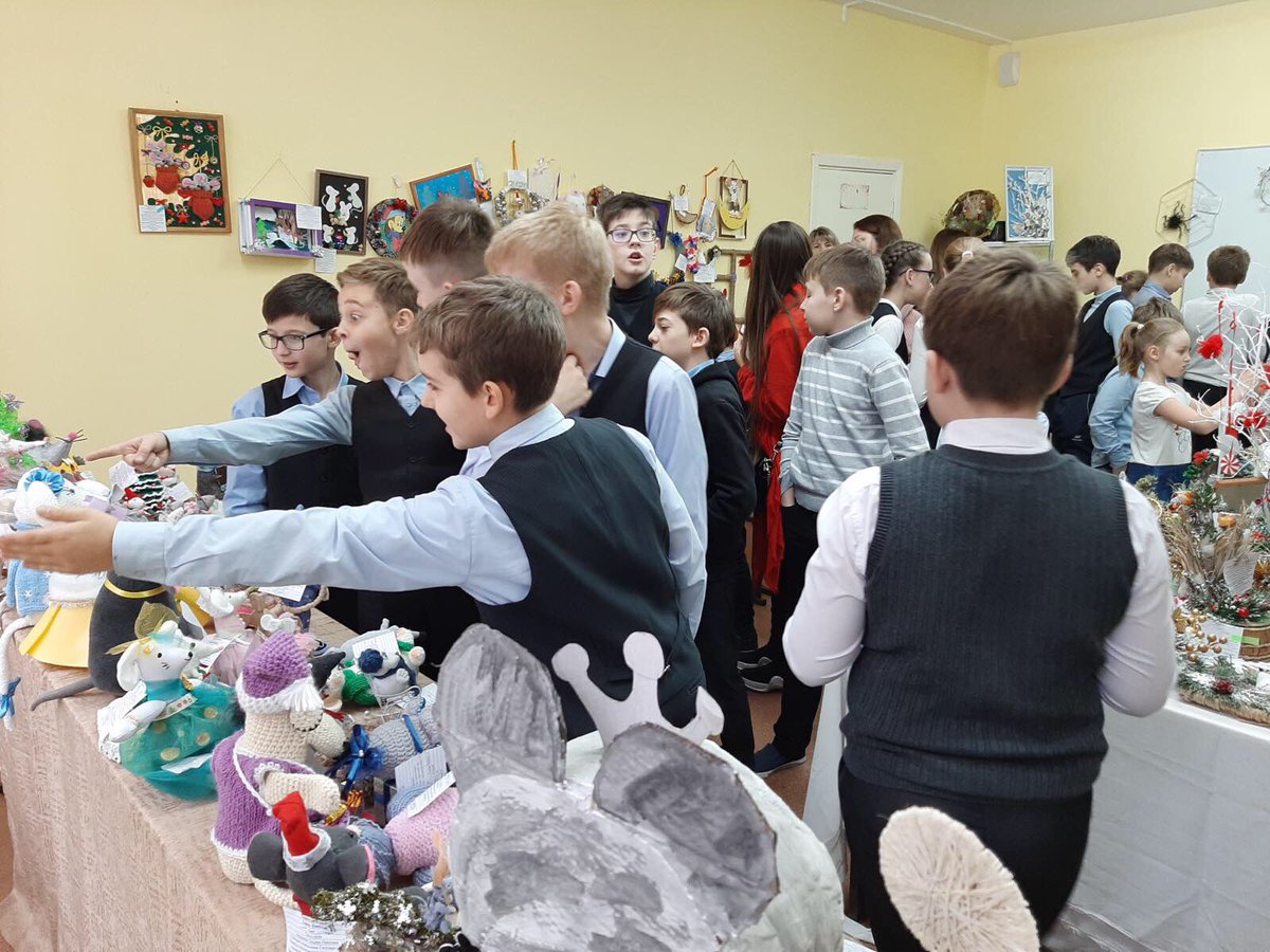 Самарский областной детский эколого-биологический центр приглашает всех на выставку новогодних и рождественских композиций «Новогодняя сказка». Выставка будет работать до 27 января: пн-пт с 9:00 до 17:00.