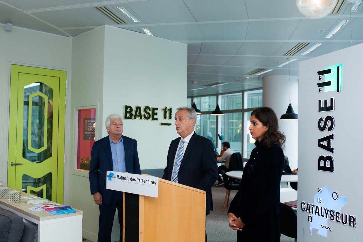 CatalyseurPOLD's tweet image. [RETRO 2019 💭] Il y a bientôt un an, le Catalyseur a vu le jour. Depuis, de nombreuses rencontres se sont faites. #Base11 c’est beaucoup de rencontres, des évènements et plein d’idées 😉

#aventure #journey #partenaires #business #startups #entrepreneuriat