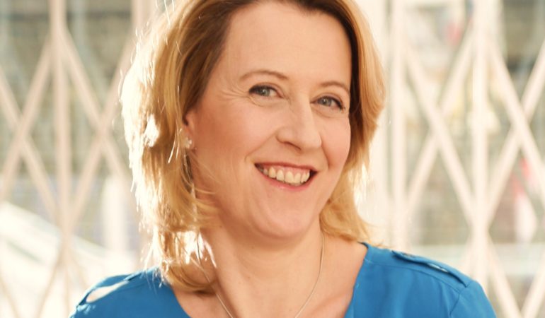 thebookseller's tweet image. Independent publisher @MuswellPress will publish literary blogger and author @isabelcostello book about a French perfumer’s "conflicting desires and a troubled past"—Scent is to be published in spring 2021: bit.ly/37Qv5O8