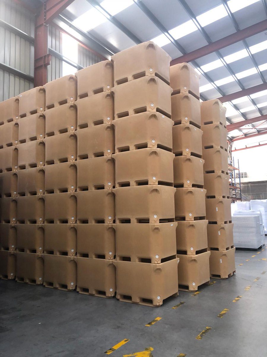 Rotogal_es's tweet photo. Ready and go. Having a large industrial space to store, allows us to have a large stock that gives us an immediate logistic capacity for the supply of our products. #Rotogal #InsulatedFishBoxes #FrozenFish #contenedoresisotermicos #Rotomolding #Custommoulding https://t.co/uxNnyqAape