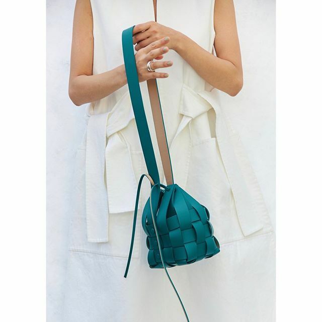 maryalterna_'s tweet photo. "HUG"
comming soon...
our new collection.
#maryalterna #メアリオルターナ #ss20 #newseason #newcolor
#hug https://t.co/qhGrhUKMBN https://t.co/bg6lEFaBDH
