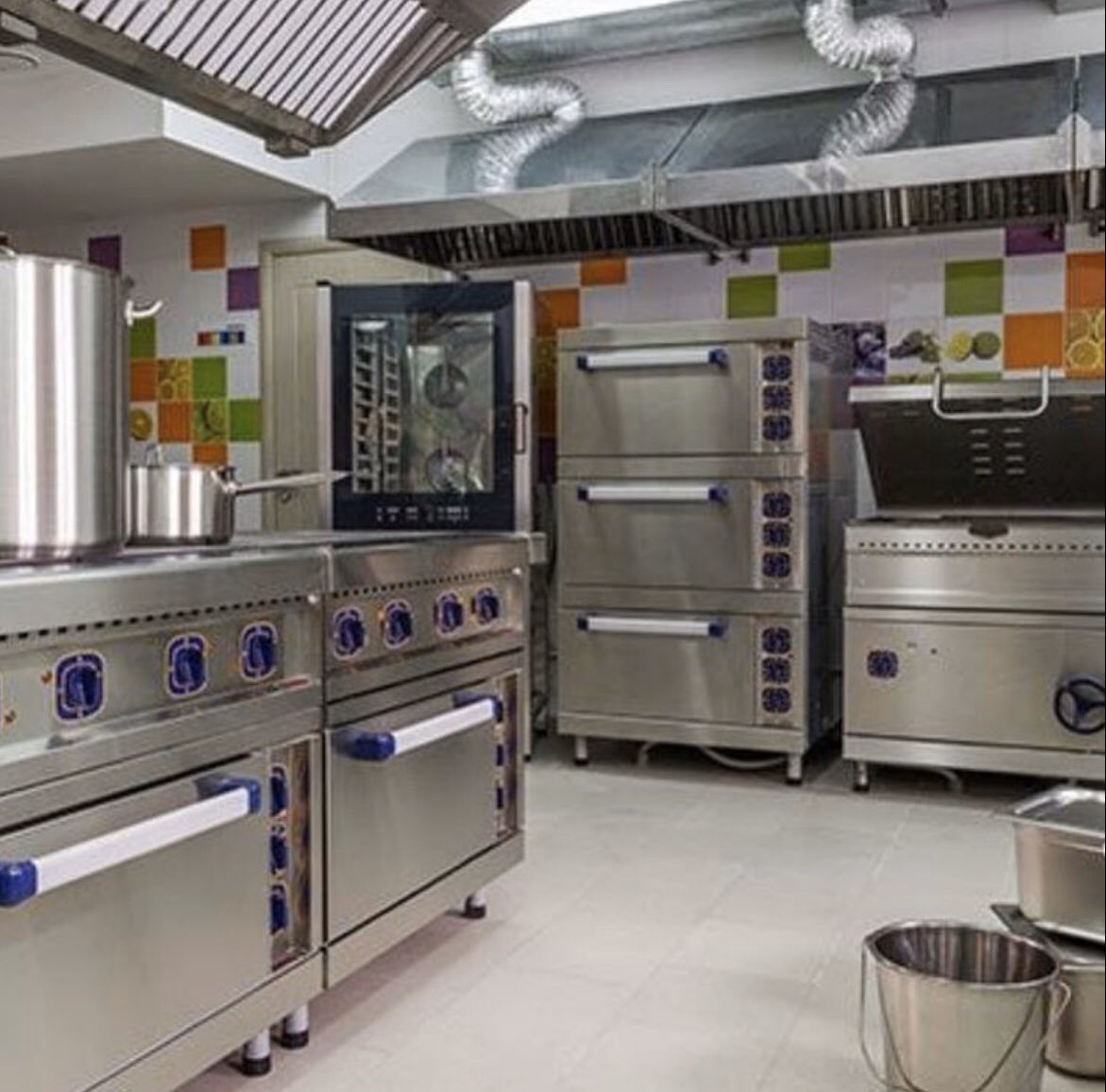 Prois6's tweet image. No matter how large or small your business, whether a hotel, restaurant, care home or University, Prois will always be able to deliver the desired outcome with minimum fuss. 
Enquiries@prois-uk.com 
#instockgroup #kitchendesign #interiordesign #commercial #nationwide