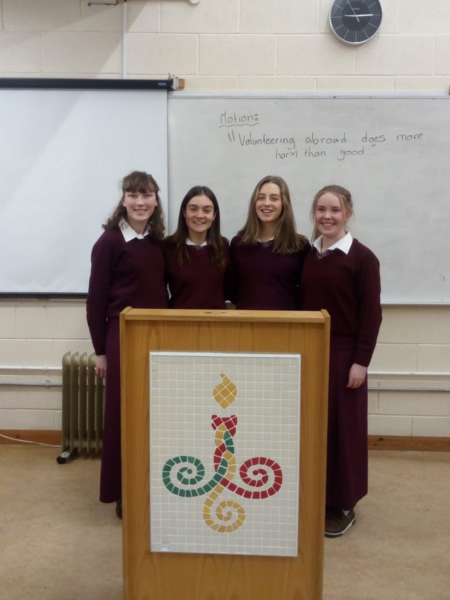 LHCDebating's tweet photo. Comhghairdeas ollmhór to Aoife, Méabh, Kate agus Eileen on winning their 4th debate in the @ConcernDebates competition aréir! Míle buíochas to Ms Chapple for all the hard work helping the girls! #bród https://t.co/fVdBd96cWX