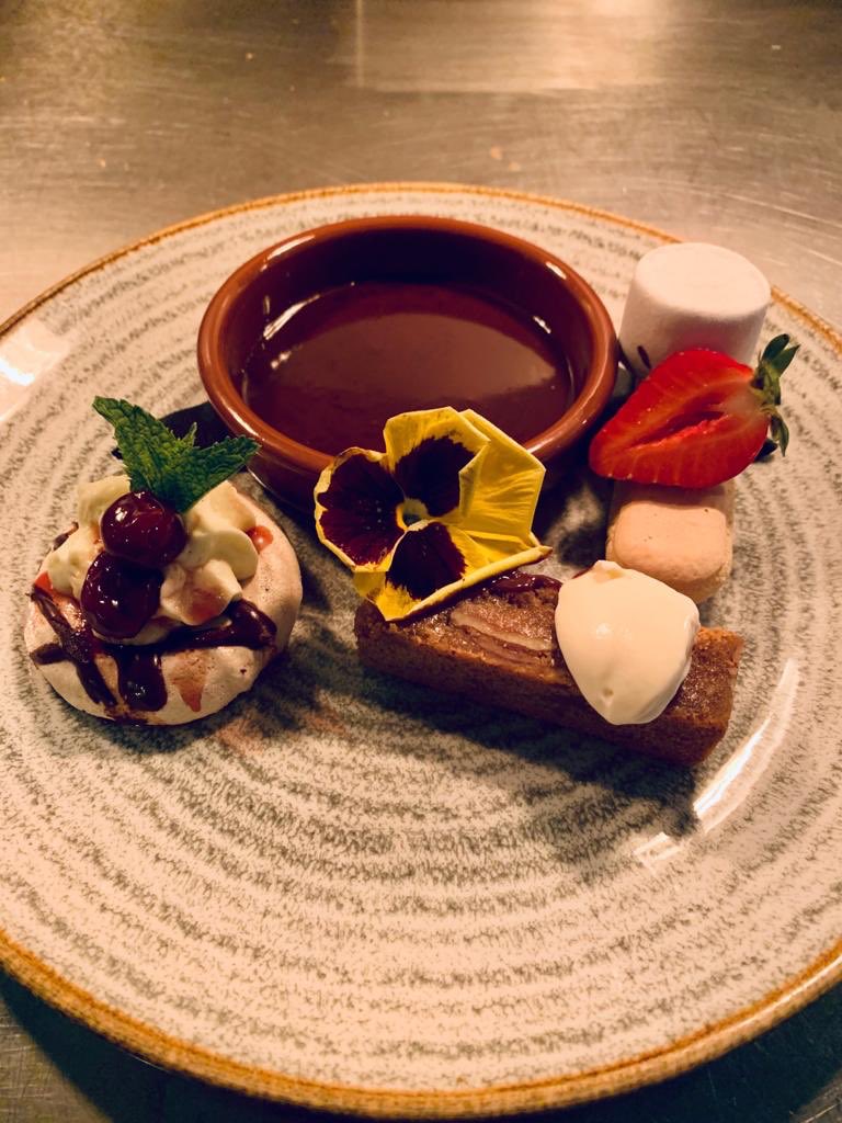 PantryNewmarket's tweet photo. Pudding Night anyone 😛🤤 Come join us for our famous Pudding Night on Tuesday 28th January 🥮🍩 #ThePantry #PantryNewmarket #PuddingNight #Desserts https://t.co/QlJcdazZZX