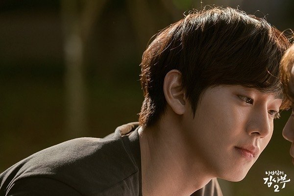 [2020.01.09]@sbsnow_insta update:그래서 은우 커플 뽀뽀 했냐~ 안했냐이름만 들어도 얼굴 천재일 것 같은  #은우커플 썸질(?)(feat. 상상 폭주하게 만드는 카페베네급 마무리 컷)SBS 새 월화드라마 <낭만닥터 김사부2>☞ 매주 월, 화 밤 9시 40분 본 방송! #낭만닥터김사부2  #이성경  #안효섭