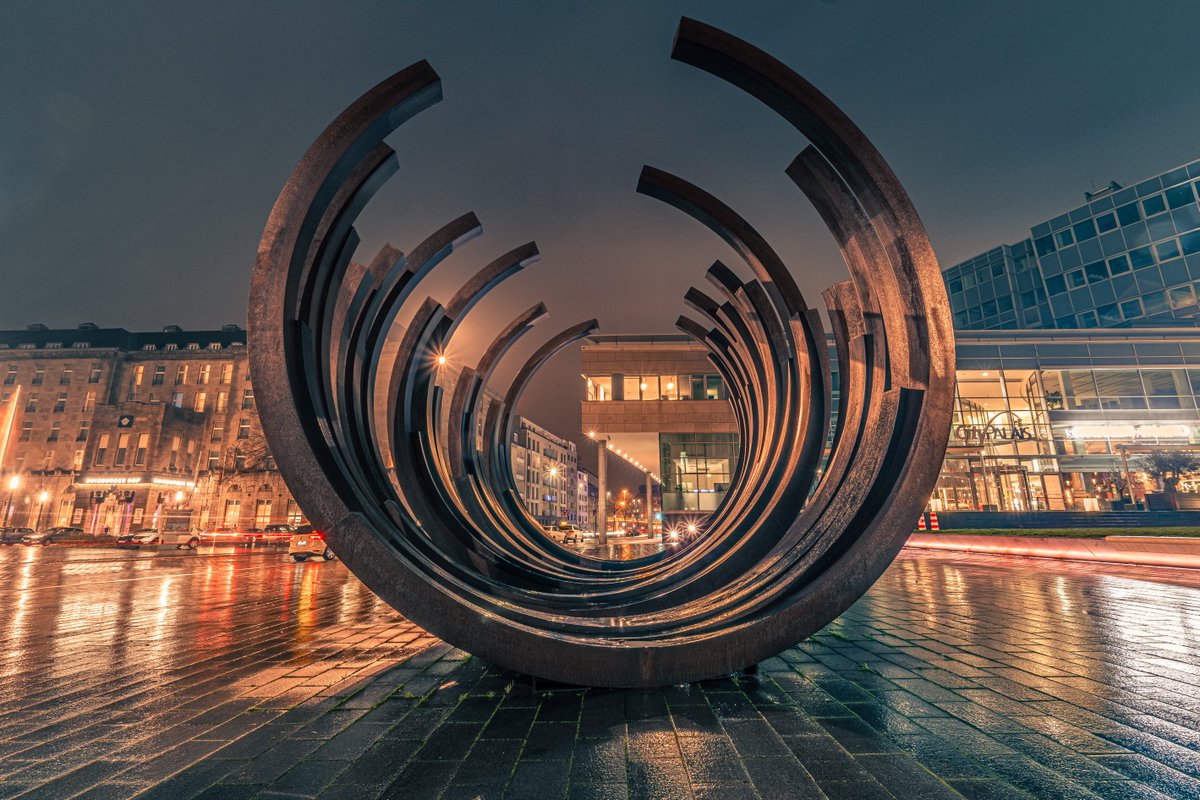 I live in one of the officially "ugliest" cities in Germany #Duisburg But it is my hometown and even this city has some nice places every now and then. I wanted to test my new wide angle lens and there a rainy day seems to be the best choice.
#SonyAlpha