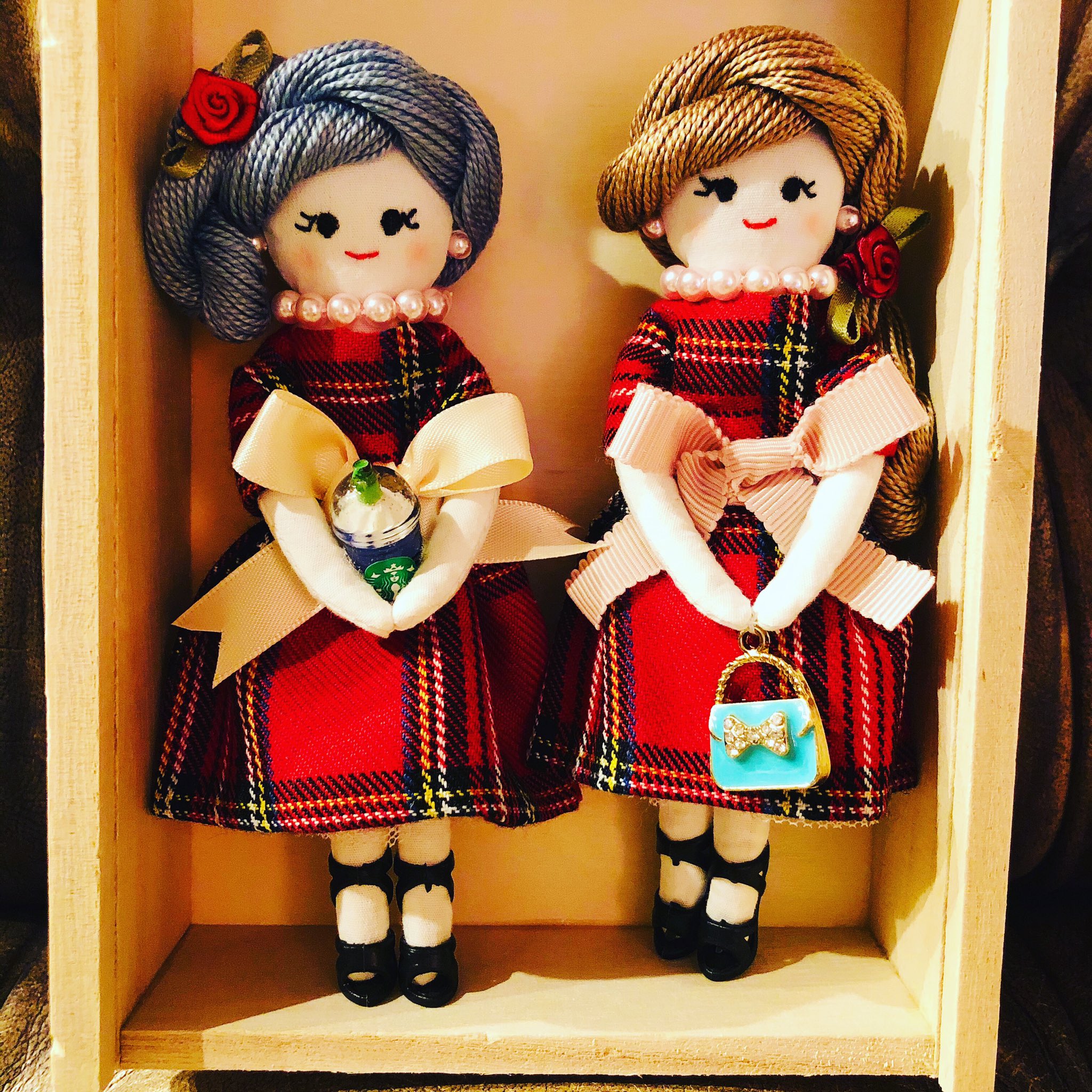 田野辺 実鈴 双子コーデでお出かけ ドールチャーム バッグチャーム 人形作り お人形作り 人形キーホルダー お 人形キーホルダー 手芸好き 手芸大好き 手作り人形 フリーアナウンサー田野辺実鈴 田野辺実鈴 T Co C26t4wyrss Twitter