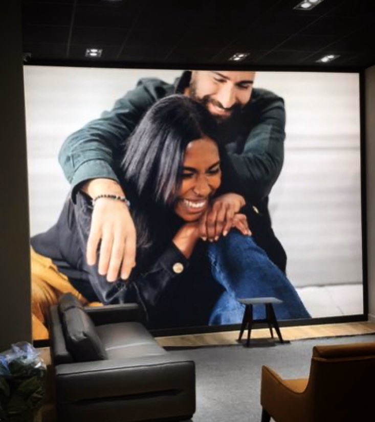 fedelelass's tweet photo. 😎 Niente è più Fedele di un divano @natuzzi 🛋🇬🇧🇮🇹 🔜 in tutti gli store del mondo 🌍
.
.
.
#Influencer #brand #store https://t.co/MGPAoF4g6Y