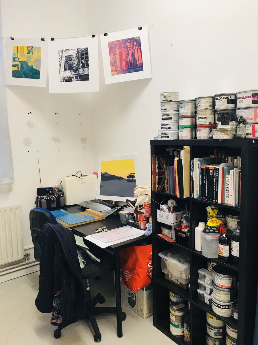 Tidy studio, tidy mind! <a href="/wyprintworkshop/">West Yorkshire Print Workshop</a> <a href="/artistsWYPW/">artists@wypw</a> #printmaking #lincut #art #mirfield #kirklees #January #ThursdayMotivation #ThursdayThoughts