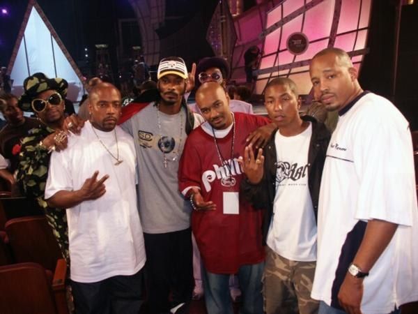 Gfunkera213's tweet photo. Bishop Don Magic Juan, Nate Dogg, Snoop Dogg, Big Tigger, Pharrell &amp; Warren G https://t.co/uLlbMOXC9i