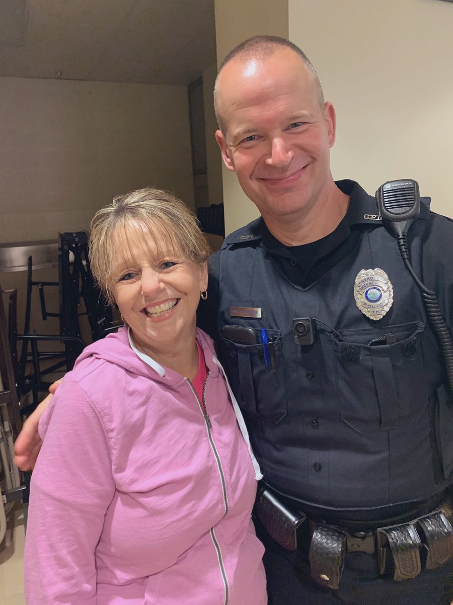 writenoelle's tweet photo. GHS is grateful for Officer Moore on Police Officer Appreciation day &amp; everyday. Thank you for serving our Greene Devils &amp; building relationships with them. #BetterTogether #Limitless #KidsDeserveIt #PoliceAppreciation https://t.co/LIKKISyJNR
