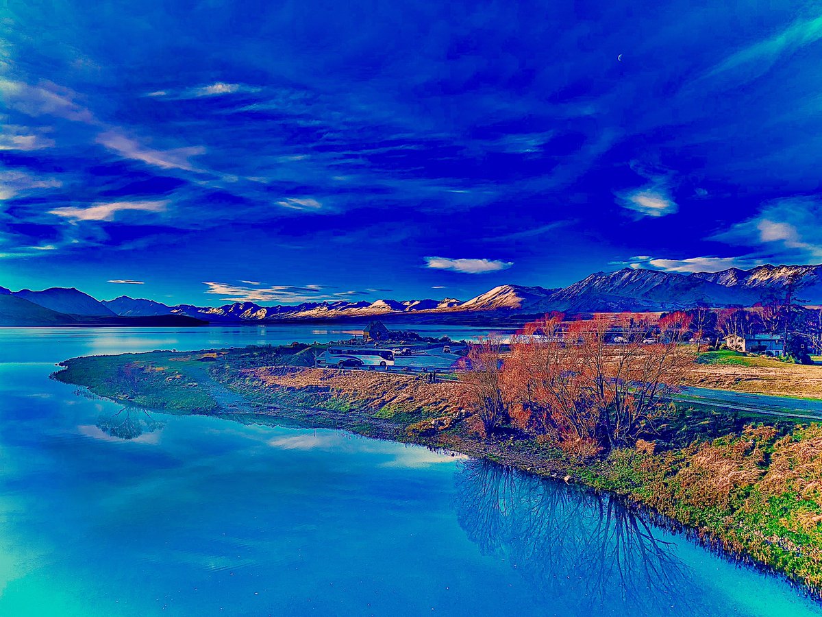 #longdistancerelationship #love #micropoem 

Only eyes see 
beauty 
Mind sees it 
not 

Wouldn’t eyes 
see love 
The mind 
sees