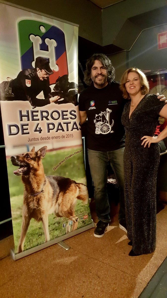 crisalvap's tweet photo. Qué gran noche @heroesde4patas @VaqueroEH https://t.co/HSWGF6sk16