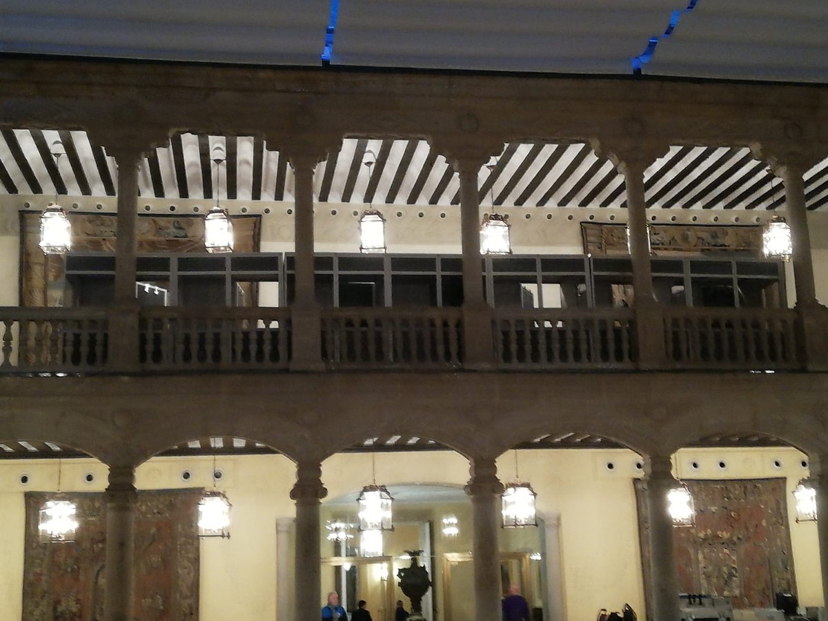 astisl's tweet photo. 🚨 El mes de diciembre estuvo cargado de eventos importantes para ASTI. En esta ocasión una cumbre internacional de ministros📍en el Palacio de El Pardo pasada la #cop25madrid.📌 5 cabinas #iso4043 para @ElencoAv
#ASTI, ayudando a tu comunicación desde 1986
#astisl #1nt #mice https://t.co/cAeFFkpncw