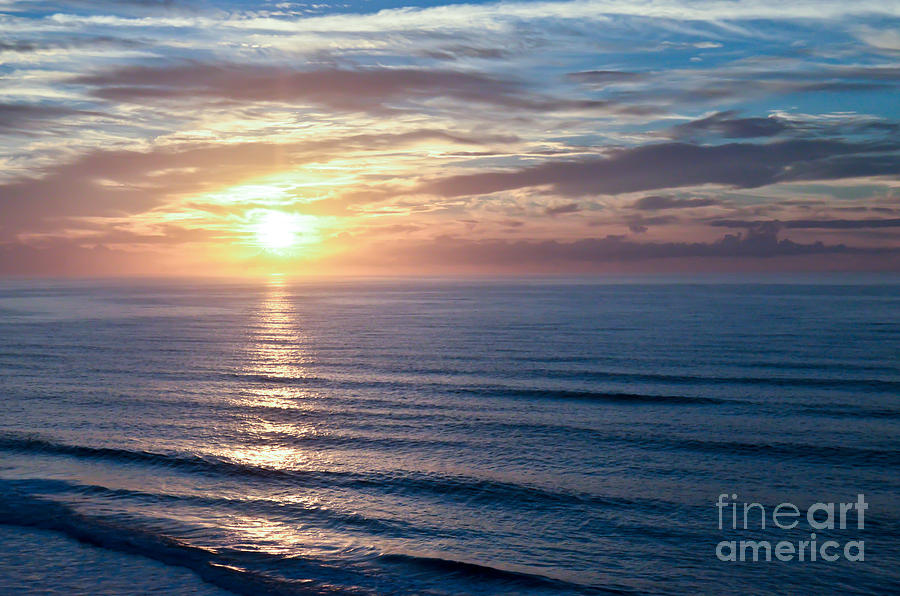 'Good Morning Sunshine' ~ ow.ly/AUan50xQkU6 ~ #Sunrise over the #AtlanticOcean - #NewRiverNature #NaturePhotography #CoastalArt #BeachHouseArt #WallArt #CanvasPrints #HomeDecor #NorthCarolinaSunrise