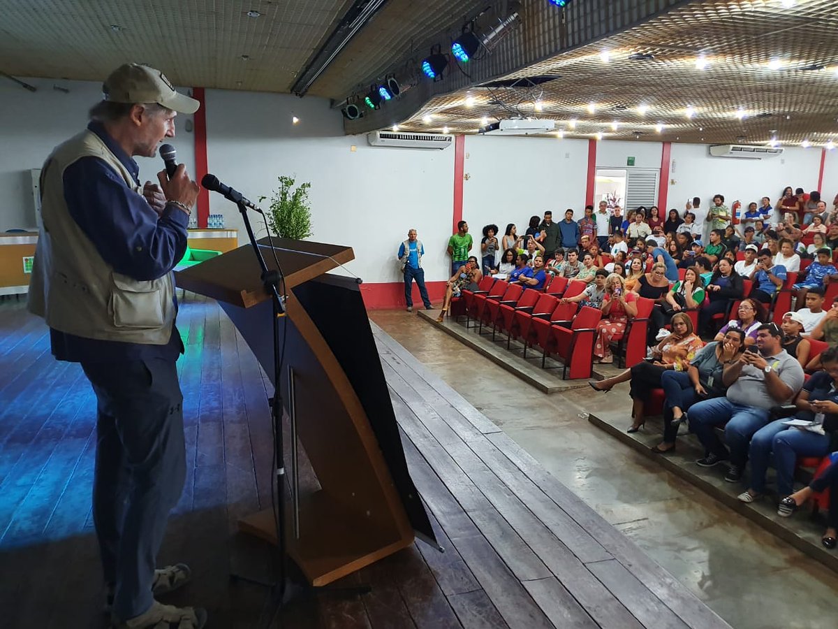 liamneesonfanbr's tweet image. Irish actor Liam Neeson is on an official visit to Roraima, in northern Brazil, as a Goodwill ambassador for the United Nations Children&apos;s Fund (Unicef). This Tuesday (7), he went to the city of Pacaraima, on the border between Brazil and Venezuela. 
🇧🇷💚#liamneeson #pacaraima