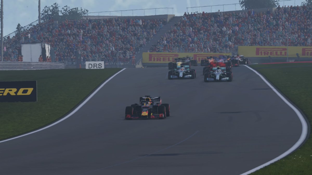anija31's tweet photo. 開催地に敬意を表し、オーストリアGPは #RedBullHonda で参戦→ポールポジション、ファステストラップ、GP優勝の三冠を達成。 #F12019 #FormulaOne2019 #PS4share https://t.co/9AWl9RICMg