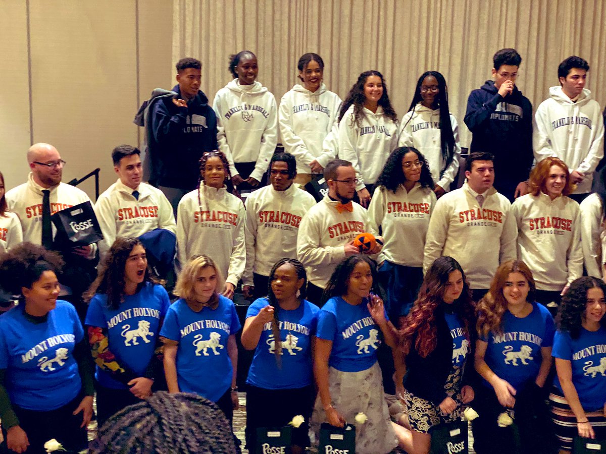 HHS College M.E.T. tweet media