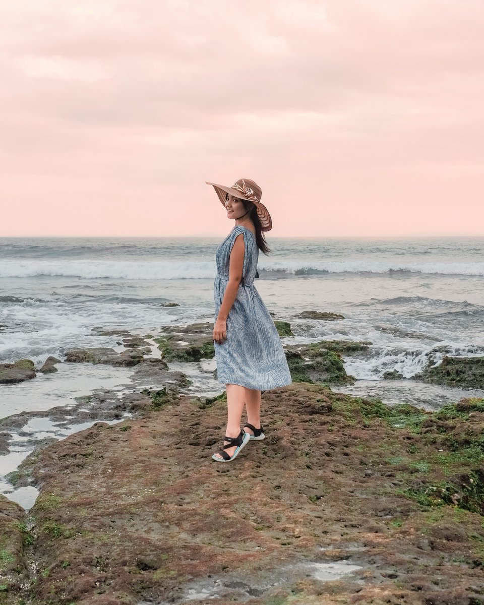cci_arceo's tweet photo. 𝗔𝗨𝗚𝗨𝗦𝗧 𝟮𝟬𝟭𝟵: Finally got to visit #Bali and had a little side trip straight to #Bangkok as well. These 2 countries are where I experienced first hand some consecutive travel mishaps. Scammed face to face and got my money stolen. https://t.co/XIeqbouHQK