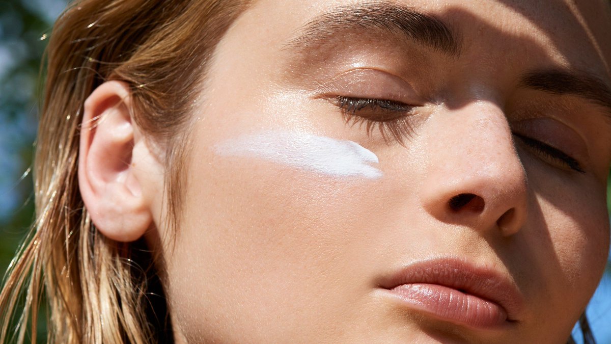Are You Getting the SPF You Pay For? : A Consumer Reports study cited by CNN in the source article credited and linked below states that almost 50% of American sunscreens have a lesser amount of SPF than their products advertised having.  
buff.ly/2G8NnNF