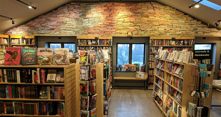 #Cleveland has always had a thriving literary community! Get to know it with our helpful guide.

The Book Lover’s Guide to Cleveland: ow.ly/Xf7A50xOxbx