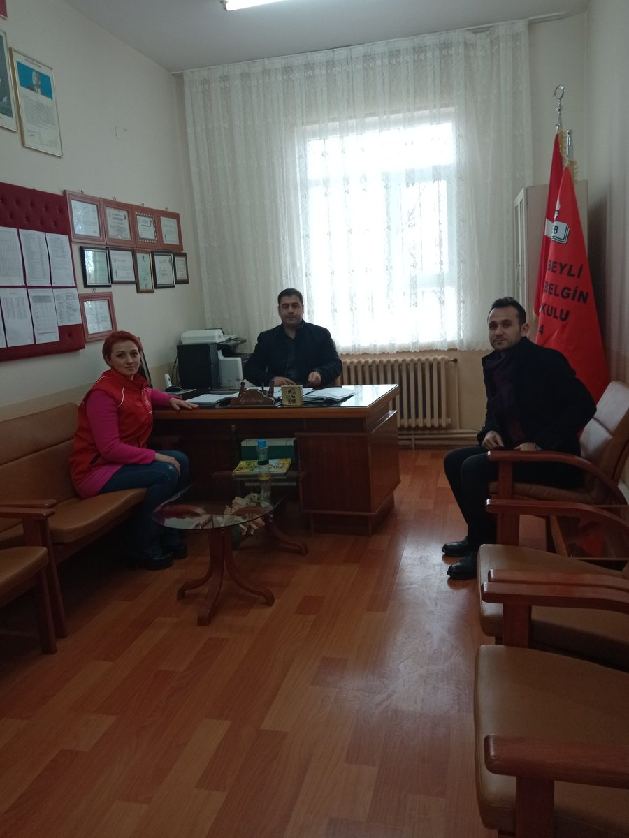 GSB_CihanbyliGM's tweet photo. Cihanbeyli Gençlik Merkezi olarak Seniha Belgin ortaokulumuzu ziyaret ettik Sn Müdürümüz #Niyaziozdemir ve mdr yrdmz Gökhan beye göstermiş olduklari ilgiden dolayı çok teşekkür ederiz 👍🙌🥰🇹🇷 #kasapoglu #GSBGM #emretopoglu #tuncayulusan #mehmetkale #tugva #ilmilliegitim https://t.co/VniaWPJBKh