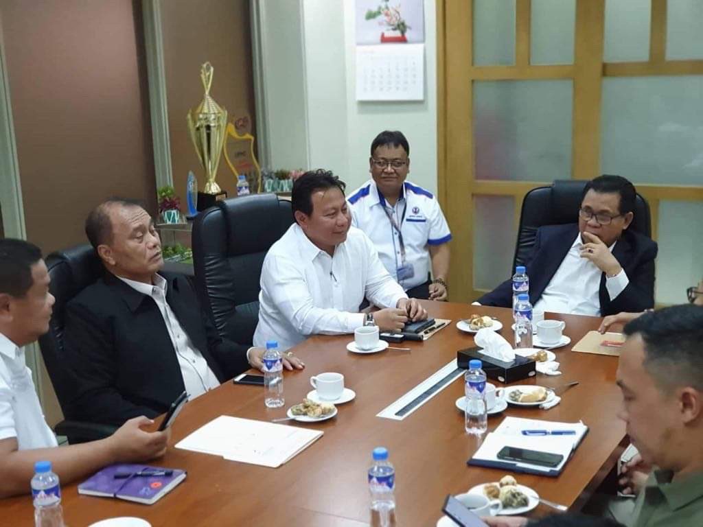 DPWHph's tweet photo. BARMM Takes Management Responsibility of Grand Mosque in Cotabato City | https://t.co/q8WlnoQPgi #DPWH #BuildBuilBuild https://t.co/zx2FyXpbpX