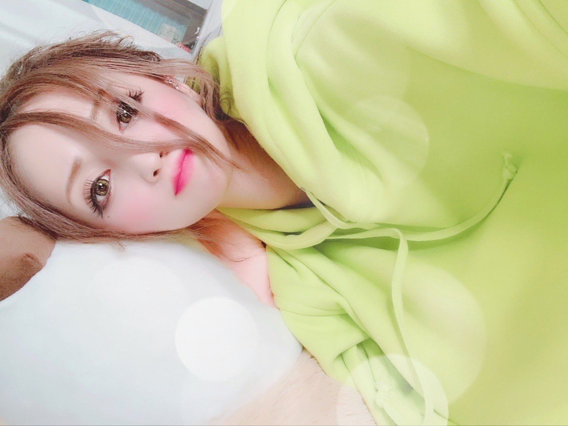 ねもやよ Yayoi Nemoto 前髪ぱっつんみたいと言われるけど ごめん しばらくはしなさそうな気分 ねもやよ Yayoi Nemoto 前髪ぱっつんみたいと言われるけど ごめん しばらくはしなさそうな気分