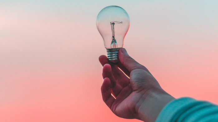 ValorisEnergie's tweet photo. Valoris Energie vous souhaite une excellente année 2020 ! 

Notre newsletter électricité du mois de janvier est disponible. 💡

👉https://t.co/gZrfR0mBAu

#Newsletter  #Marché #Energie #Electricité #France #CO2 #Gaz https://t.co/YRQPX1LRMg