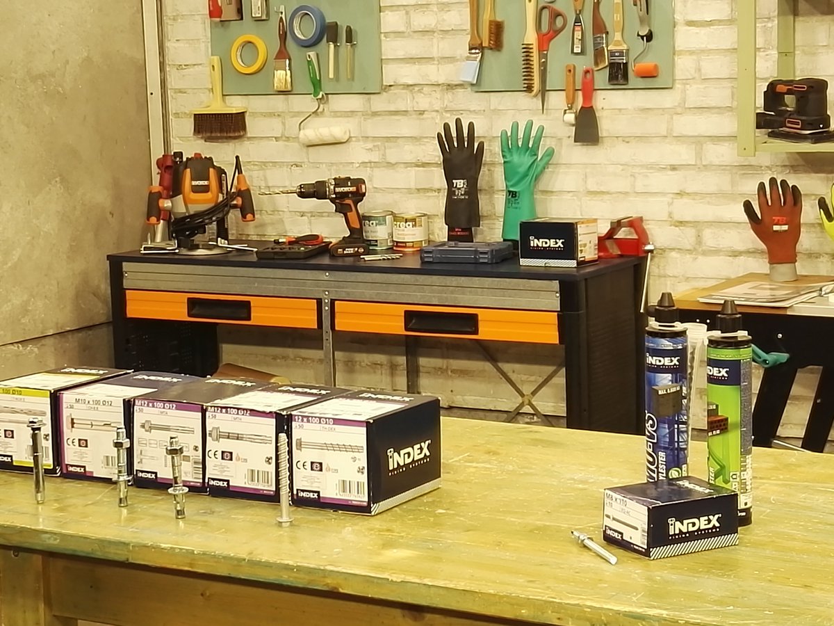 Bricocrack's tweet photo. ¿Y tú cómo haces cuando tienes que fijar una carga en una pared o en un suelo de hormigón? Si dudas, ¡no te pierdas nuestro tutorial del viernes! 🔨🔧🔩
¡Buen día, amigos! :) @indexfix #bricocrack #tutorialesbricocrack #indexfix #IndexFixingSystems #faidate #bricolaje #bricolage https://t.co/cIweHjkQoI
