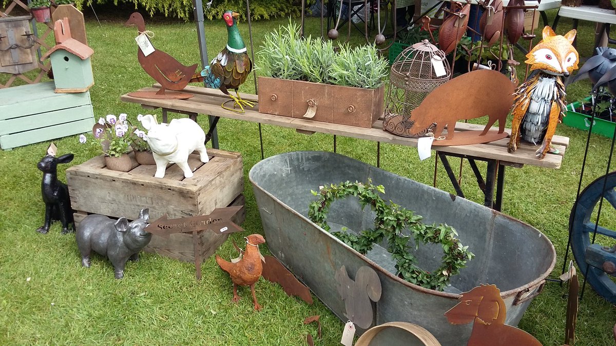 Garden Treasures will be ⁦<a href="/BWGardenFair/">BW Garden Fair</a>⁩ with those #musthave garden gifts and crafts. So many lovely things to choose from, take your time and have fun....a planter? A bird bath? 
⁦<a href="/StJohnEyeHosp/">St John Eye Hospital</a>⁩ #charity #shoptogive