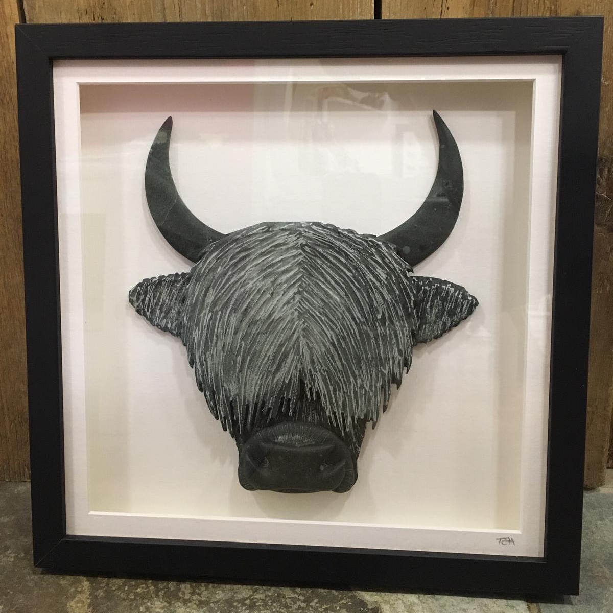 This highland cow is off to a new home today! The customers couldnt resist this high quality hand crafted item by @LovingSlate @LiveShopLocal @Honister @VisitKeswick @NotJustLakes #slateart #cumbrianslate #highlandcow #talentedartist #supportsmallbusinesses