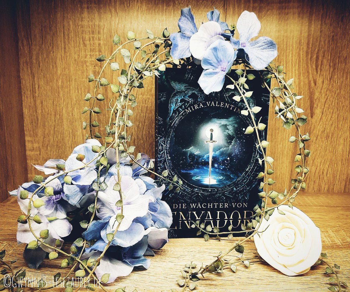 GwynnysLesezaub's tweet photo. Mein #currentlyreading:
Band 2 der Enyador-Saga von Mira Valentin ♥️
#sick #krank #andiecouchgefesselt #lesen #reading #books #bücher #booklover #bücherliebe #bookstagram #blog #bloggen #subabbau #miravalentin #enyador https://t.co/UG1OGb5ESI