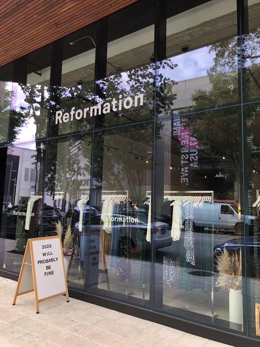 Odile_Roujol's tweet photo. 5 predictions for the future of retail https://t.co/Bx3cVaEmrT via @RetailDive #Sustainability #plaforms #sharingeconomy https://t.co/F7EaWeA4Br