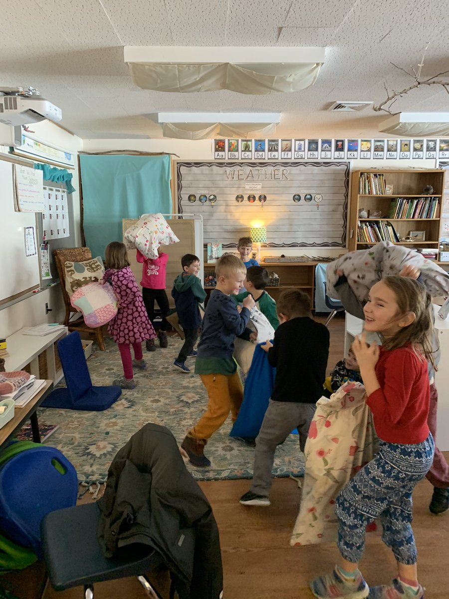 bpkinderclass's tweet photo. Pillow fight celebration! https://t.co/vDDpxVSRb9