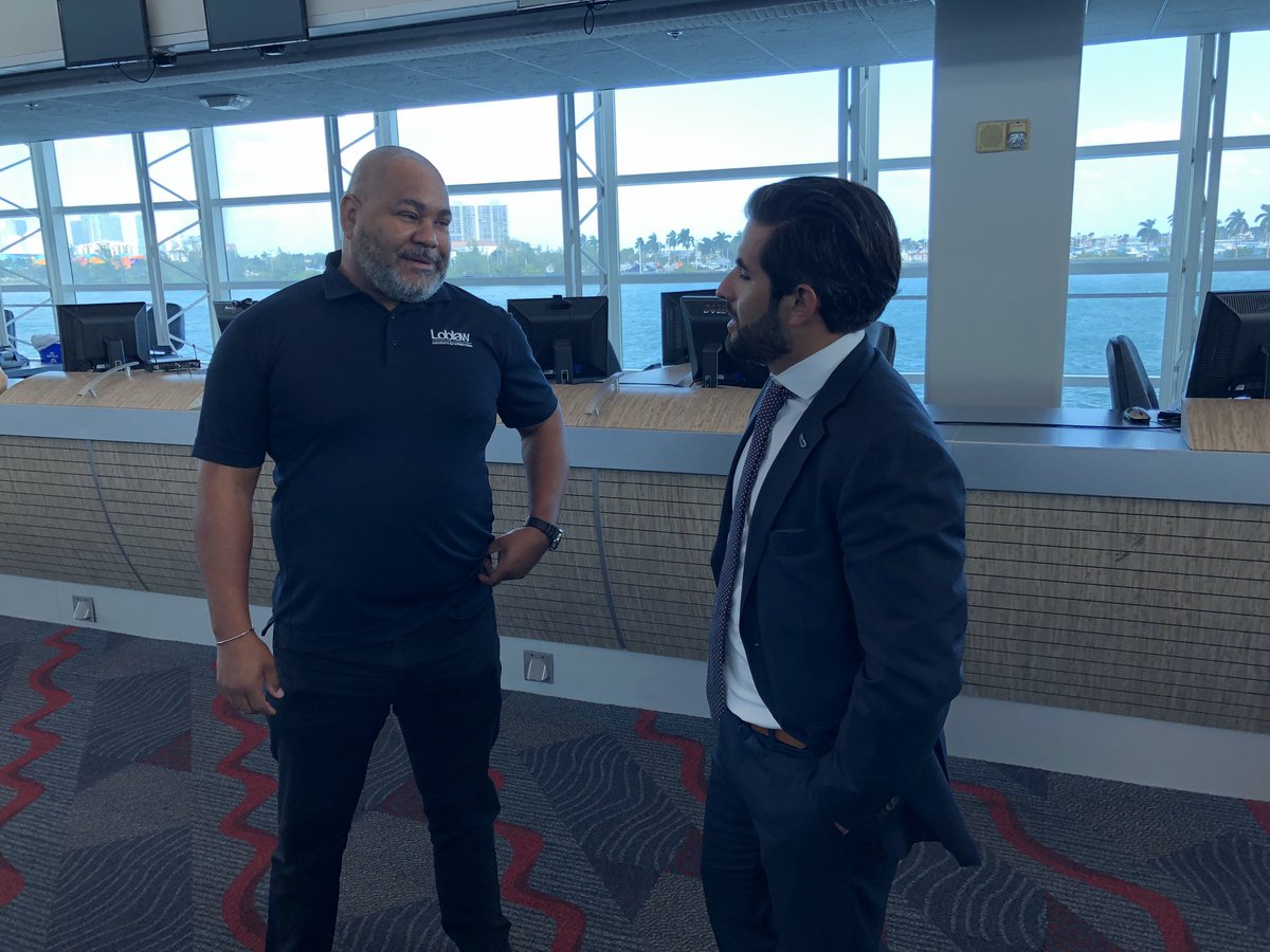 tckarst's tweet image. #GOPEX