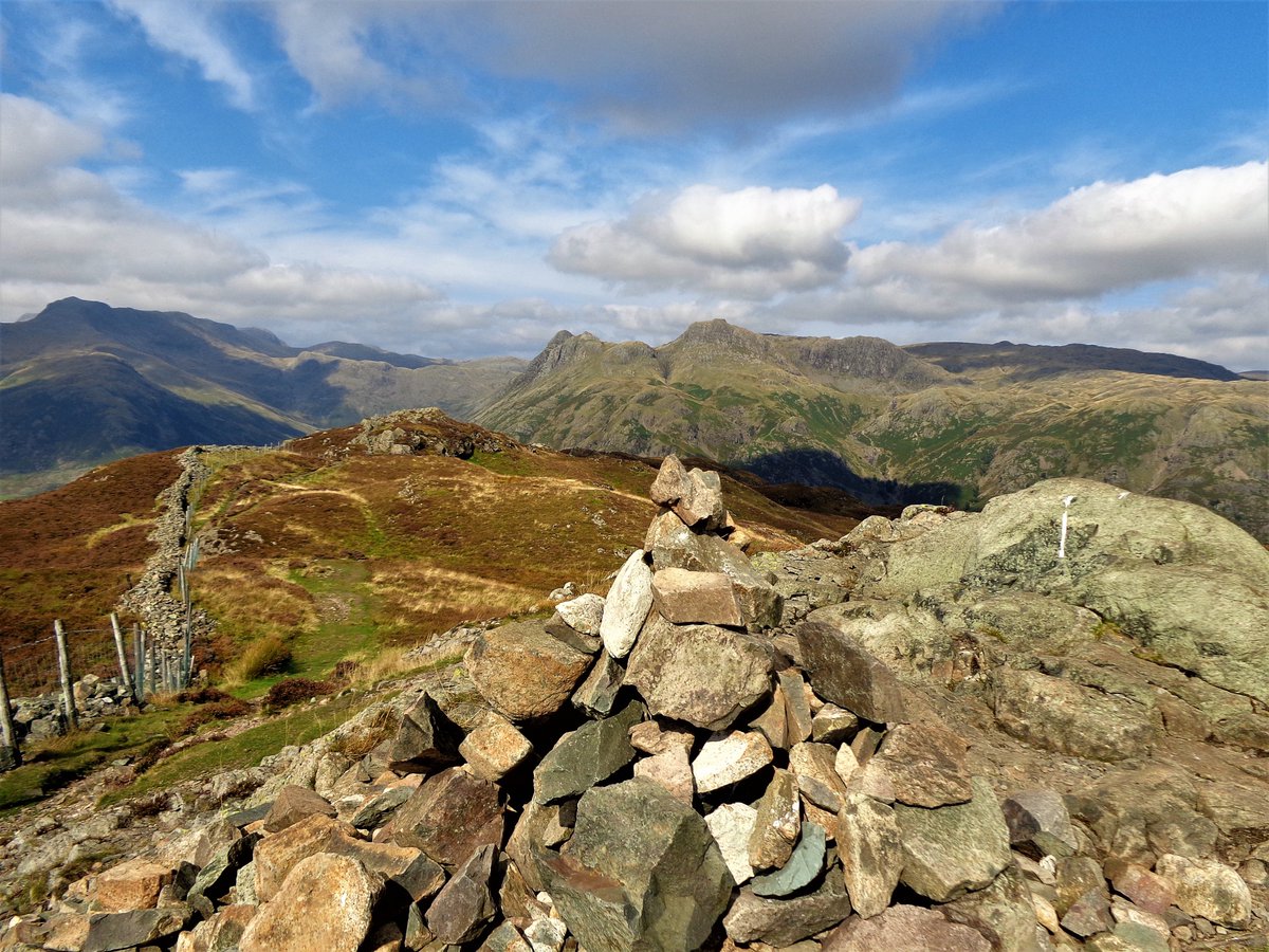 StanLeigh18's tweet photo. My #Lakeland tour of #Wainwrights continues - lowest summit to the highest - next is #Lingmoor Fell #SoutherFells -30th on the list at 1539 ft
-#Langdale - #SidePike - #BleaTarn
This was one of my most enjoyable fell walks - excellent views & weather https://t.co/V5jnyYjcN3