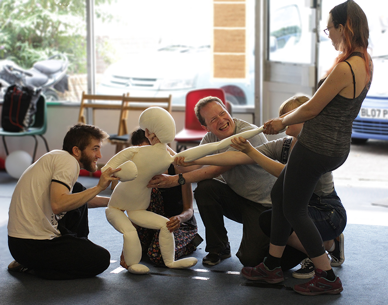 #Bristol! Learn to breathe life into the inanimate!

The Neutral Puppet, 22 - 23 Feb, a 2 day professional #workshop designed to introduce the core principles of #puppetry. Led by David McGoran <a href="/RustySquidLtd/">Rusty Squid</a>

Spaces limited, book now: tinyurl.com/qner2d5

#puppets #workshops