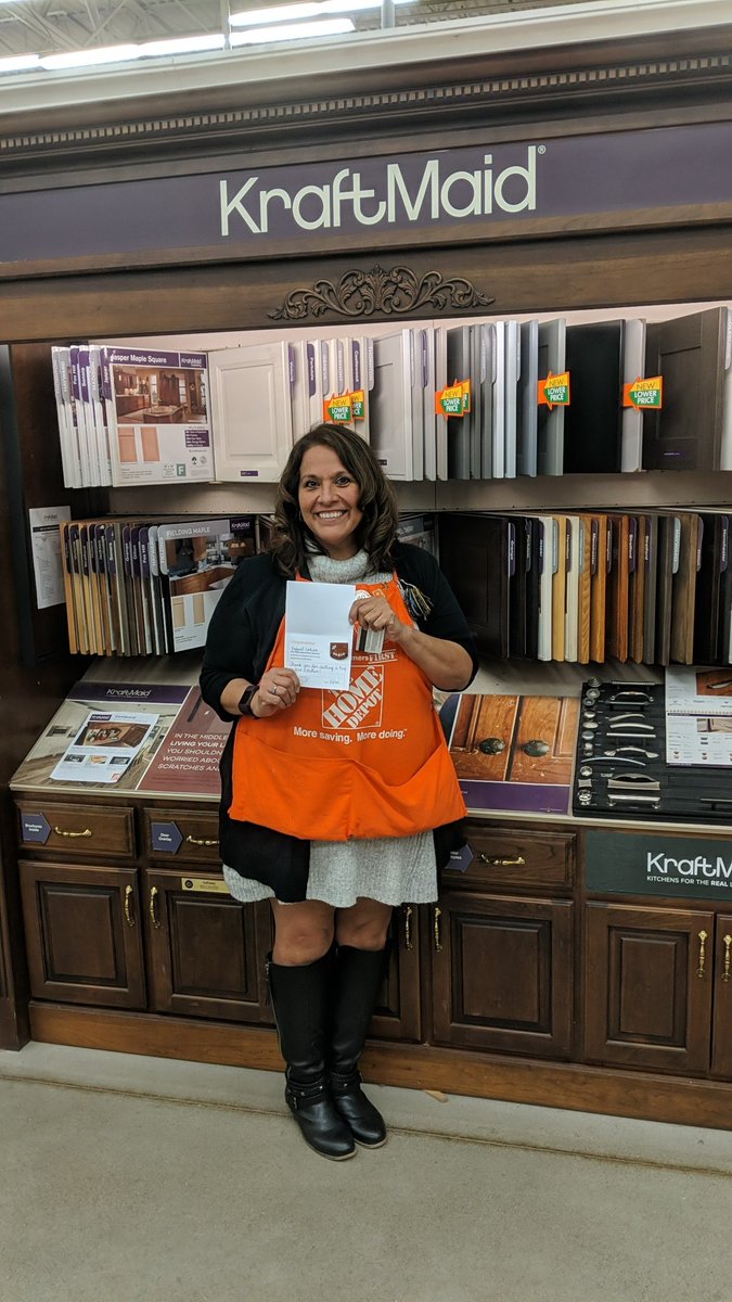 Showing some appreciation to Raquel for landing yet another #perfectkitchen. Amazing job!!    @AsalazarHD3848 <a href="/fedulchak/">April Fedulchak</a> <a href="/holli_depot3848/">Holli Reynolds</a>