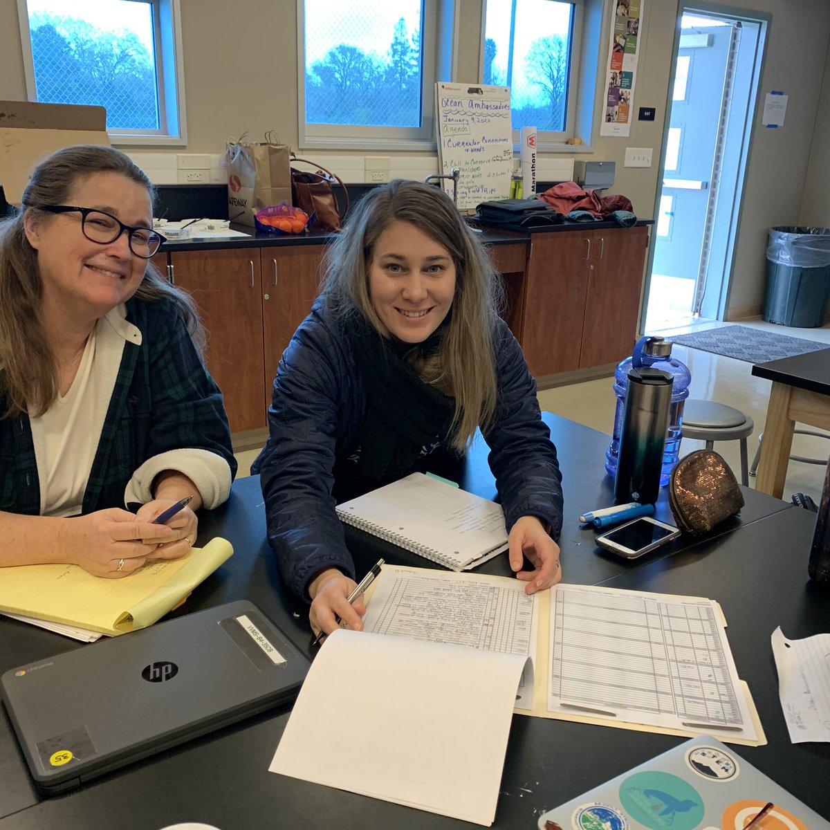 JanJanrobertson's tweet photo. @MtDiabloUSD @TMMC #oceanambassador training #middlestrong #springfieldwork #thank you Jade and Sarah https://t.co/pHwlnYjH1A